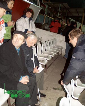 http://www.kazimierzgorski.pl/images/2004-11-05-Derby-Lodzi/IM002192.jpg